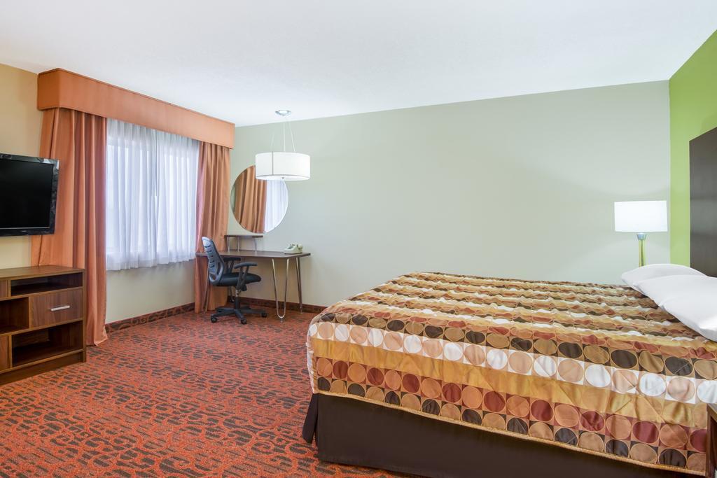 Super 8 By Wyndham Portales Motel Dış mekan fotoğraf